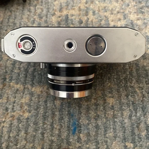 Teron MX Camera with leather holder and light kit from the 1960’s